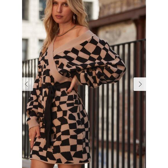 Heather Black & Tan Printed Sweater Mini Dress S/M - Picture 4 of 7